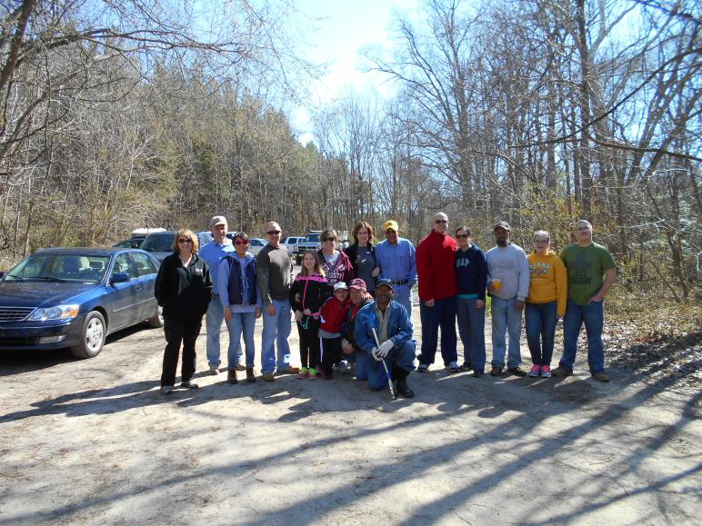 Volunteers at Port Tobacco River Cleanup